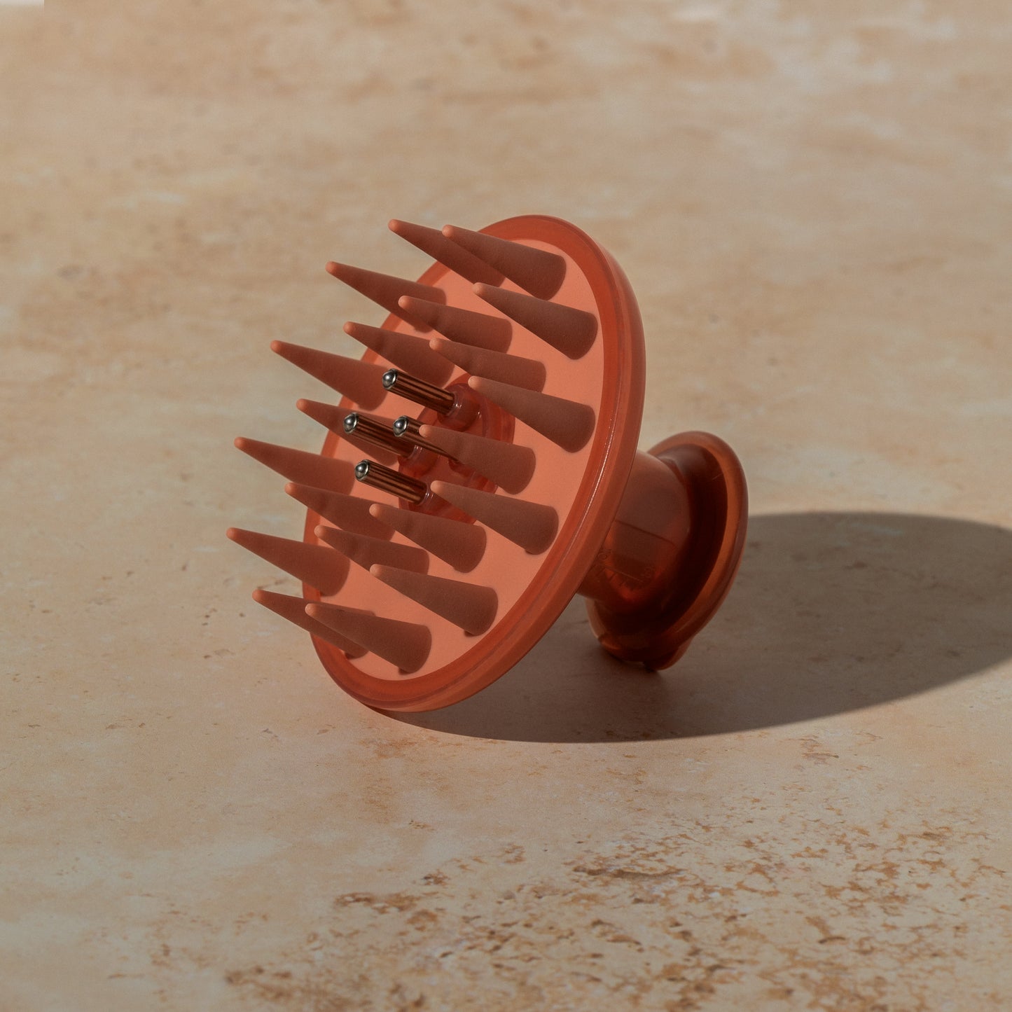 Kopfhaut-Massagebürste mit Öl-Applikator